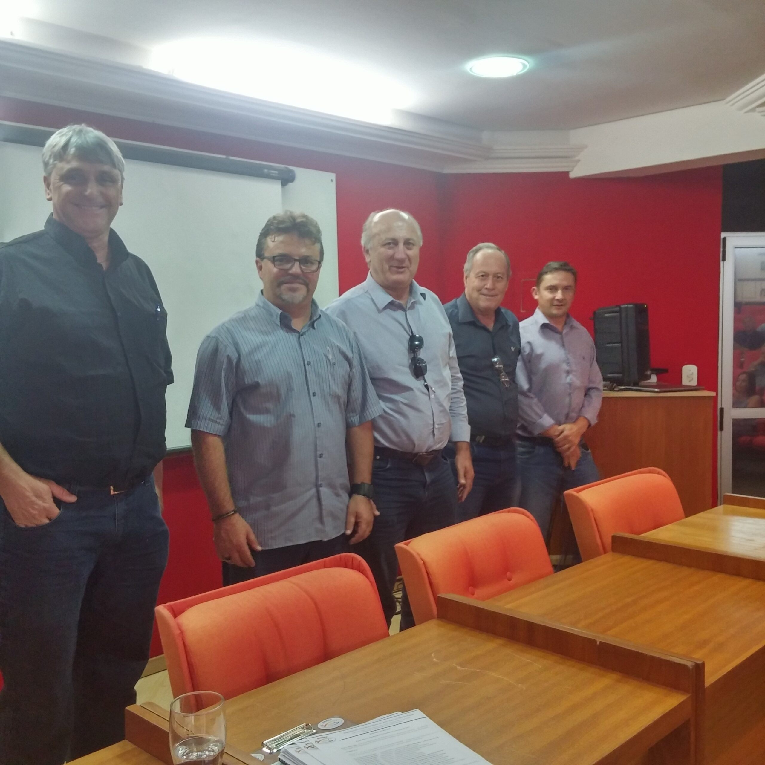 You are currently viewing Reunião Extraordinária dos Prefeitos e Presidentes de Câmara dos Municípios membros da AMARP