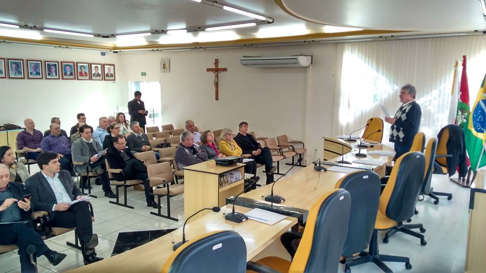 You are currently viewing Reunião Ordinária dos Prefeitos e Presidentes de Câmaras da AMARP