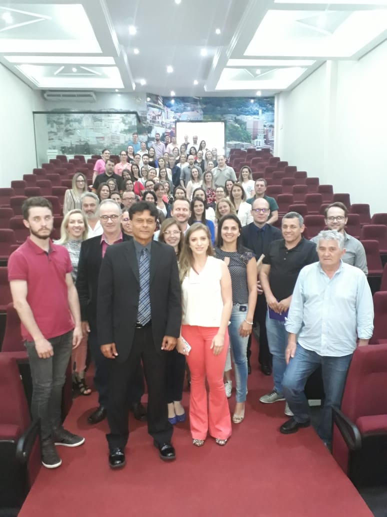 You are currently viewing RODA DE CONVERSA SOBRE LICITAÇÕES, REALIZADA NA CÂMARA MUNICIPAL DE VIDEIRA, PROGRAMAÇAO DA AMARP.