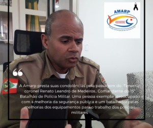 Read more about the article Amarp presta homenagem a falecimento de Comandate da Polícia Militar